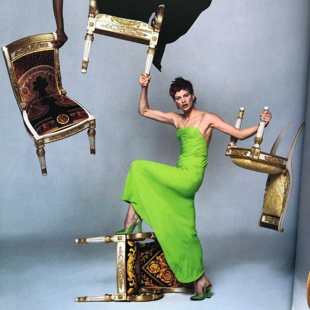 Versace Book - Picture 10 of 16